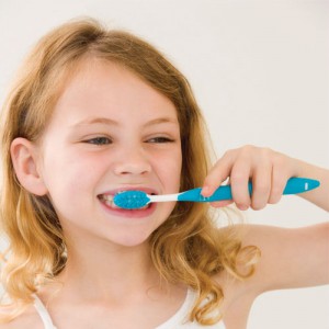 teeth brushing after kids food clean